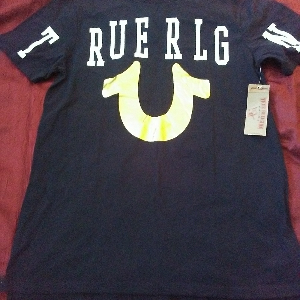 True religion black and gold shirt